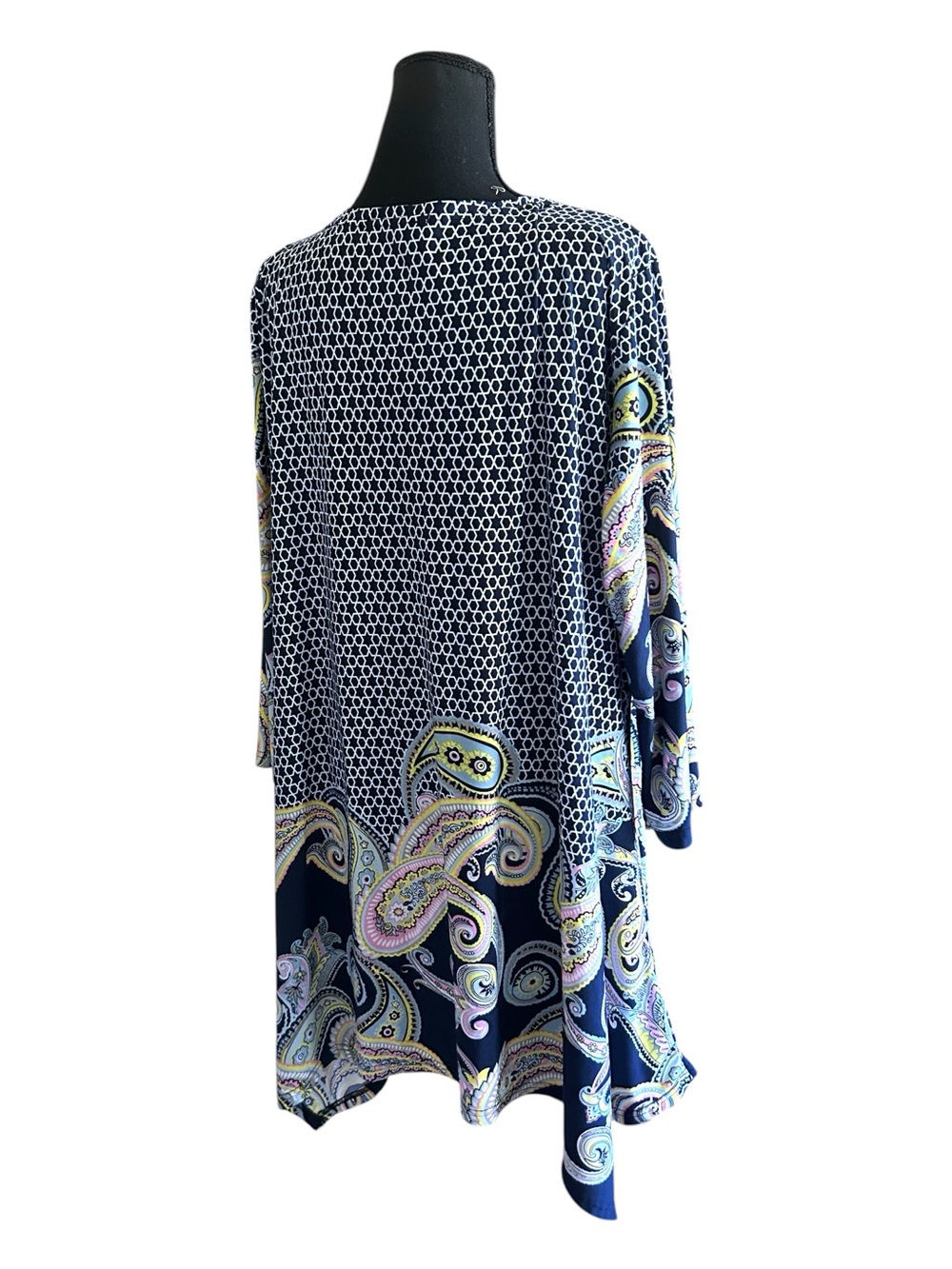 White Mark Tegan Paisley Swing Tunic with Yellow & Pink Accents 3XL - Picture 4 of 11